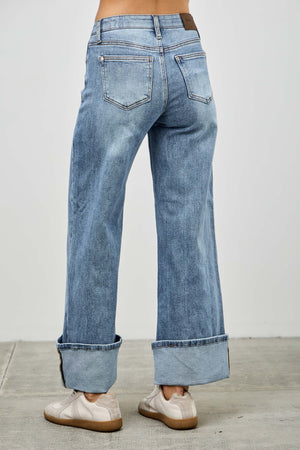 P7561D, MID RISE CUFFED JEANS WITH STRETCH