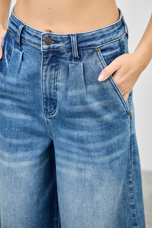 P8135MD, HIGH RISE WIDE CROP WITH PLEATS