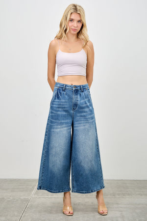 P8135MD, HIGH RISE WIDE CROP WITH PLEATS