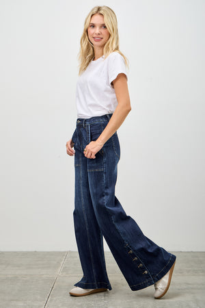 P8152D, HIGH RISE WIDE LEG WITH BUTTON SLIT