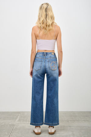 P82138M, HIGH RISE CROP WIDE WITH EMBROIDERY