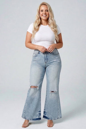 P82688ML, PLUS MID RISE WIDE FLARE WITH KNEE DESTROY