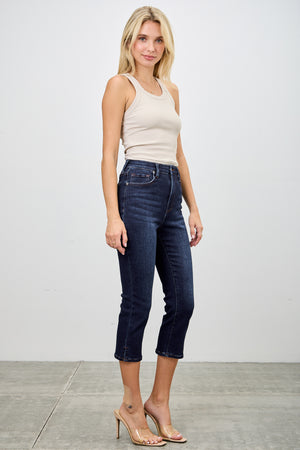 P82828, PLUS HIGH RISE CAPRI WITH SLIT