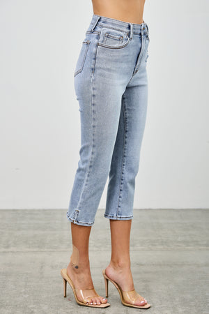 P82828, PLUS HIGH RISE CAPRI WITH SLIT