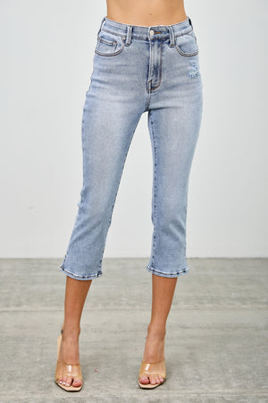 P82828, PLUS HIGH RISE CAPRI WITH SLIT