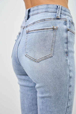 P8282, HIGH RISE CAPRI WITH SLIT