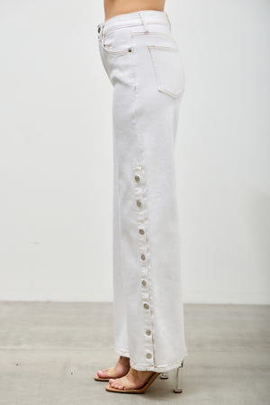 P82858WH, PLUS HIGH RISE WIDE LEG WITH SNAP BUTTONS
