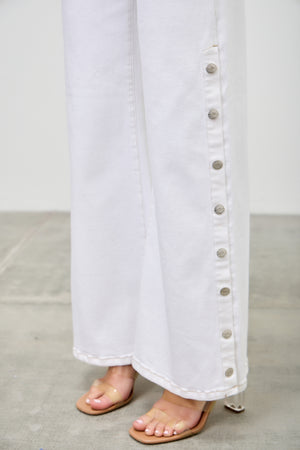 P82858WH, PLUS HIGH RISE WIDE LEG WITH SNAP BUTTONS