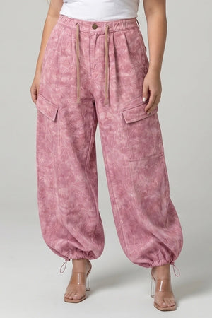P83038, PLUS HIGH RISE PRINTED CARGO BAGGY