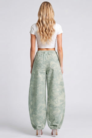 P8303, HIGH RISE PRINTED CARGO BAGGY