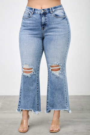 P83288L, PLUS MID RISE BOOT CUT WITH KNEE DESTROY