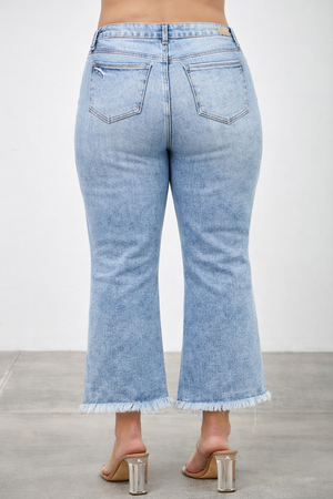 P83288L, PLUS MID RISE BOOT CUT WITH KNEE DESTROY
