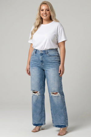 P83308M, PLUS MID RISE RELAXED STRAIGHT WITH DESTRUCTED KNEE 