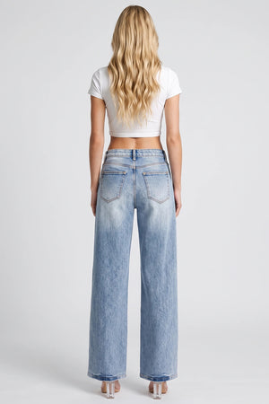P8330M, MID RISE RELAXED STRAIGHT WITH DESTRUCTED KNEE 