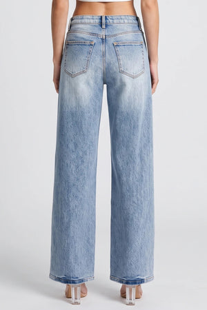P8330M, MID RISE RELAXED STRAIGHT WITH DESTRUCTED KNEE 