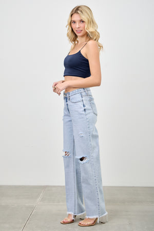 P83318L, PLUS MID RISE RELAXED WITH KNEE DESTROY