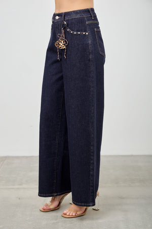 P8361D, HIGH RISE LOOSE WIDE LEG with SIGNATURE FRONT POCKET CHAIN