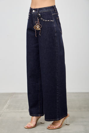 P8361D, HIGH RISE LOOSE WIDE LEG with SIGNATURE FRONT POCKET CHAIN
