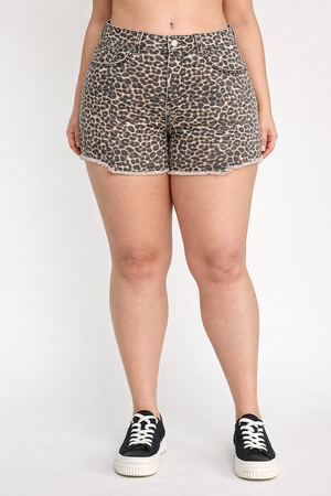 S80358, PLUS HIGH RISE FRAYED STEP HEM SHORT