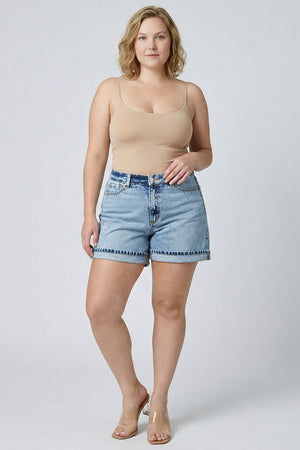 S81628M, PLUS MID RISE RELAXED SHORT W /EMBROIDERY