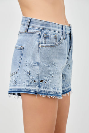 S81688ML, PLUS HIGH RISE EMBROIDERED SHORT WITH RELEASED HEM 